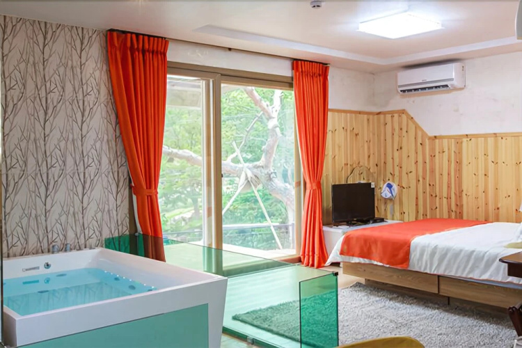 Gapyeong Marronnier Pension