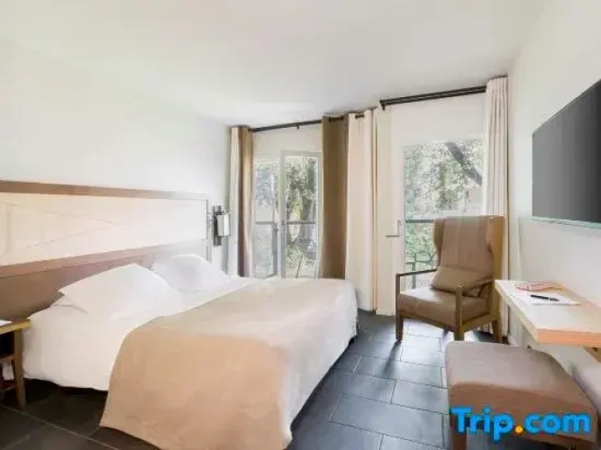 Superior room with balcony