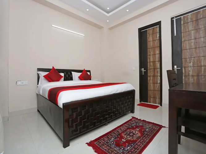 OYO 9997 Sohna Road