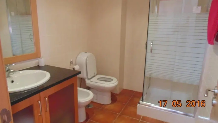 3 Bedrooms Apartment