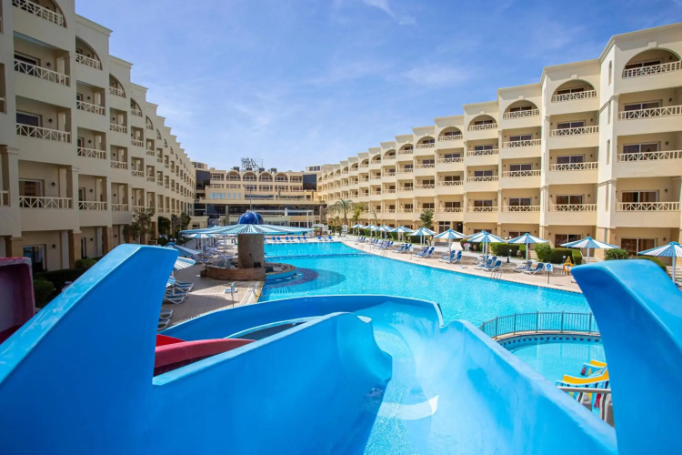 AMC Royal Hotel & Spa