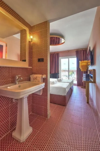 Standard Double room with balcony
