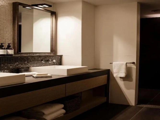 Standard Double Club room with balcony and beachfront