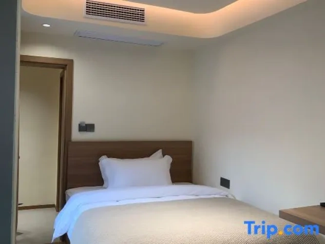 Standard Double room with courtyard view