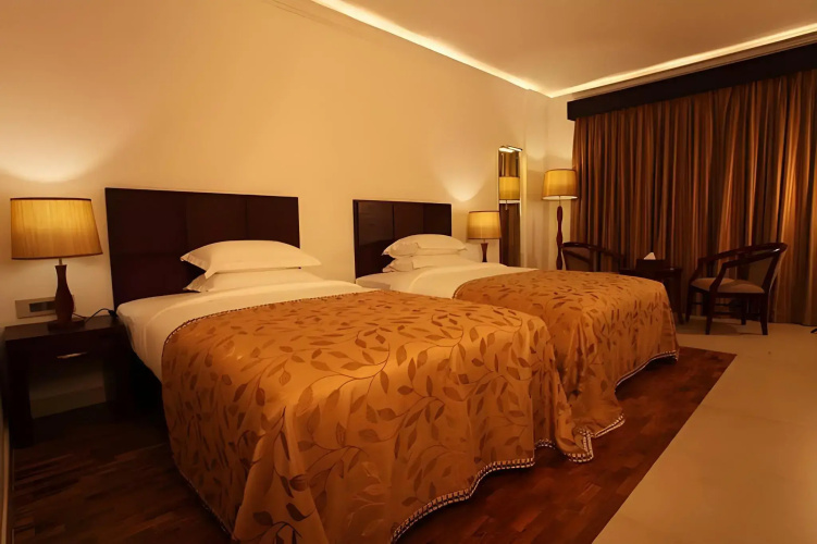 No. 18 Hotel