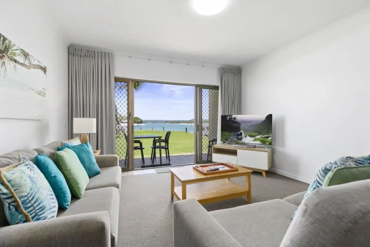 1 Bedroom Standard room with balcony and beachfront