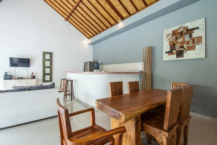 3 Bedrooms Villa