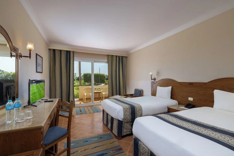Standard Double room with garden view