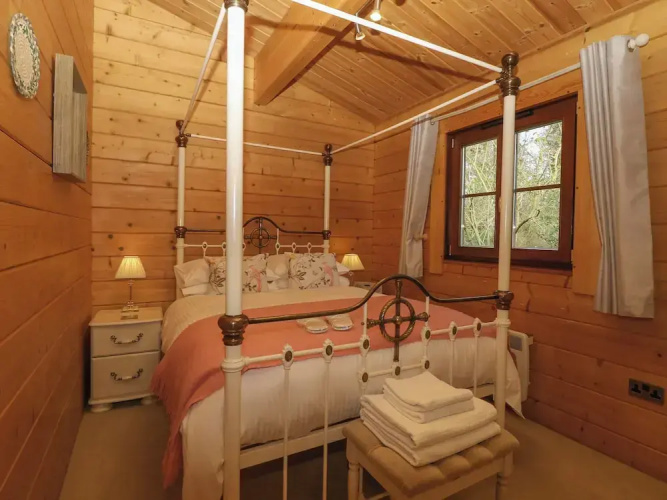 Heron Lodge