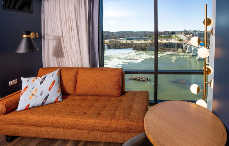 Hotel Indigo Columbus At Riverfront Place photo 8