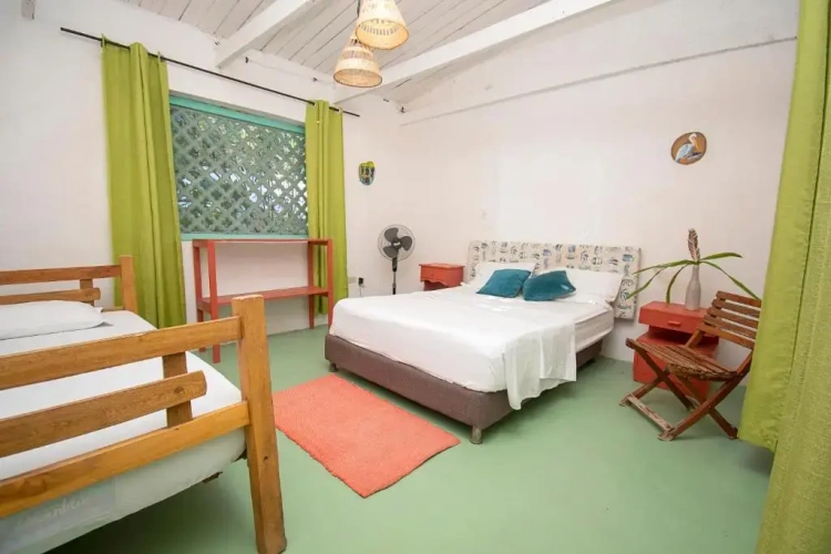 Sextuple Family Suite