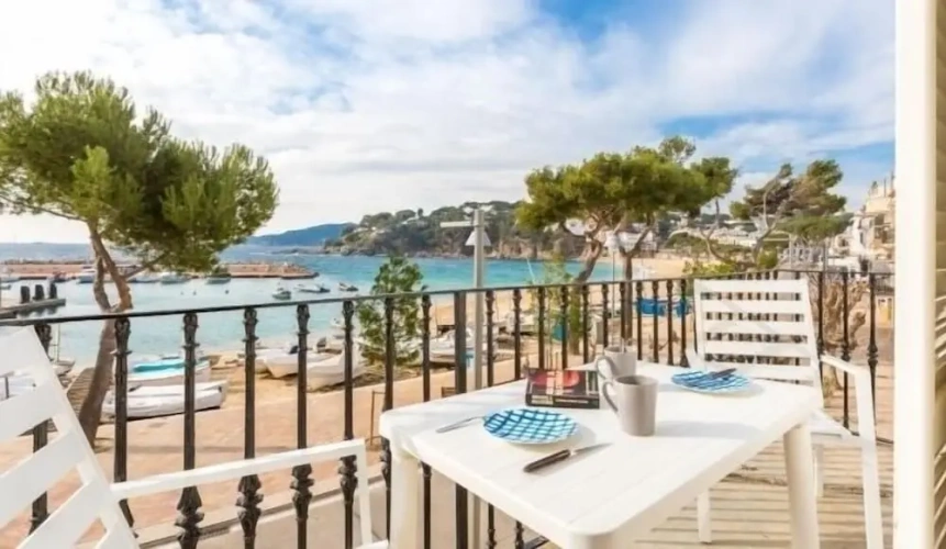 3 Bedrooms Apartment with balcony and with sea view