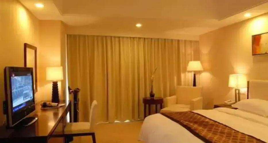 Joy City Hotel & Apartment