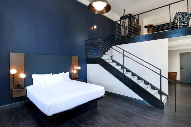 Quadruple Duplex Suite with city view