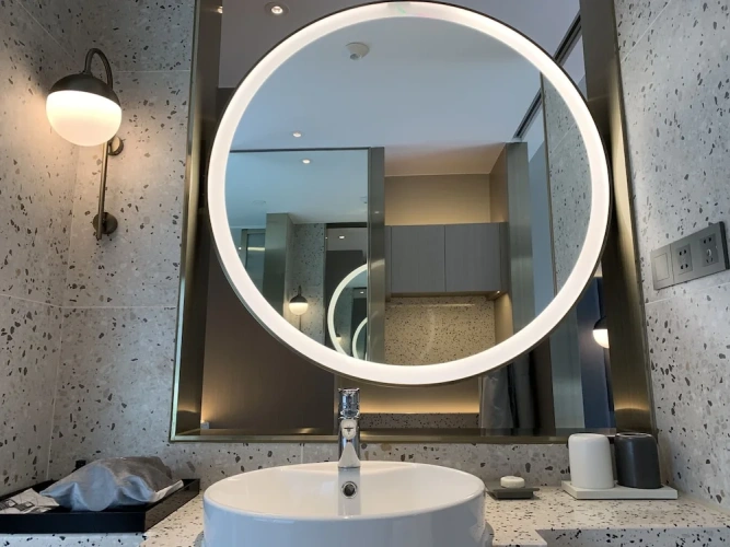 Standard Double room with street view