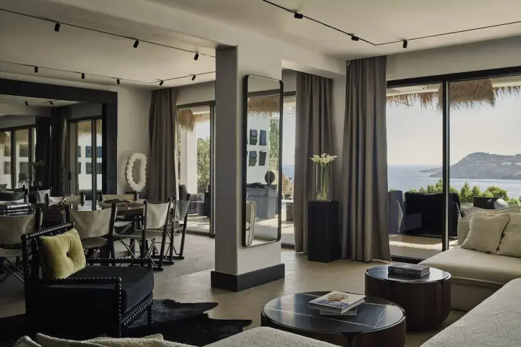 Villa Panormos (by Myconian Collection)