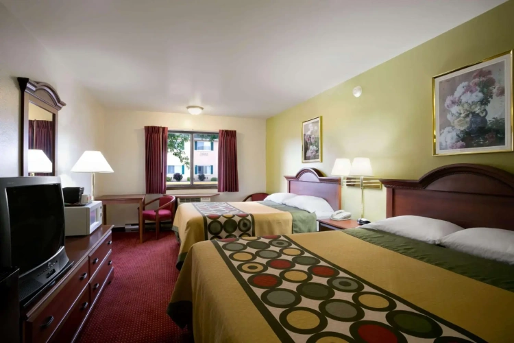 Standard Quadruple room