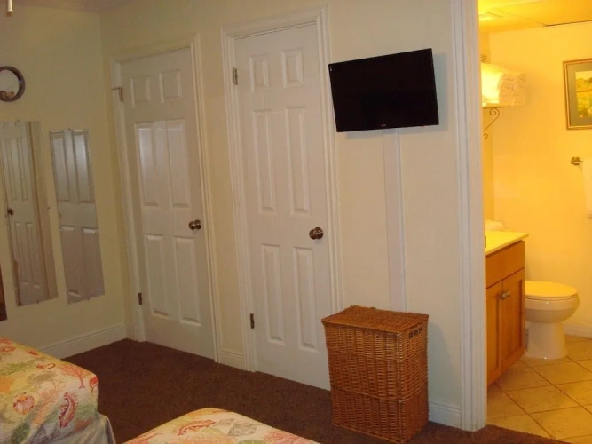 Guest rooms