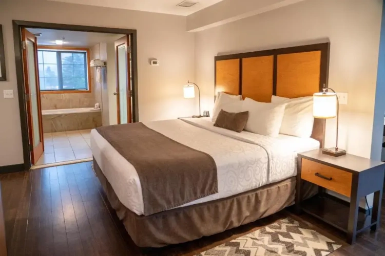 Deluxe Double Suite