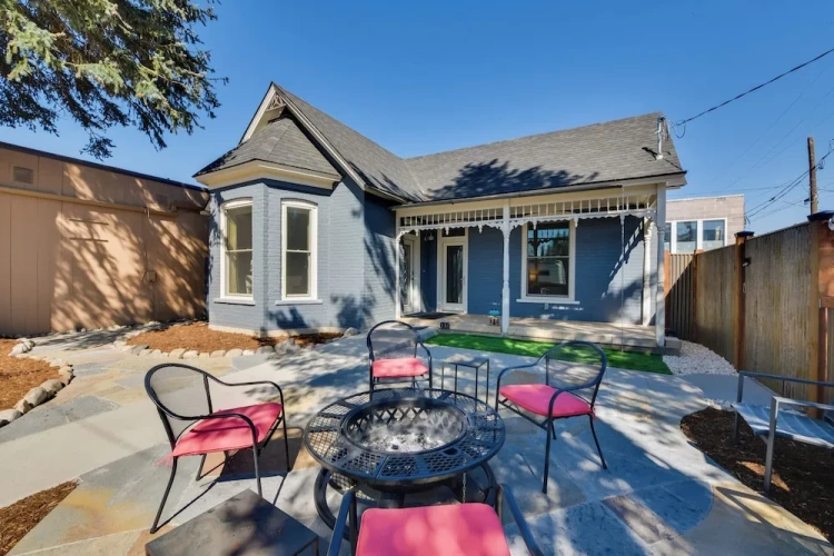 2 Bedrooms Cottage
