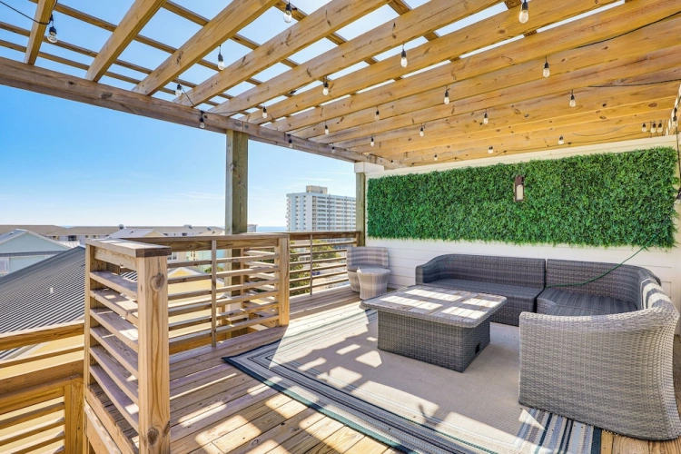 4 Bedrooms Apartment with balcony