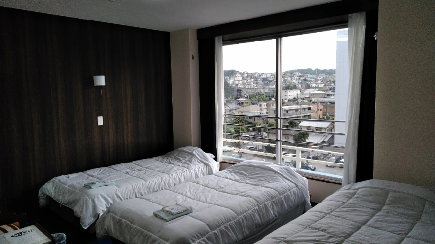 Standard Triple room
