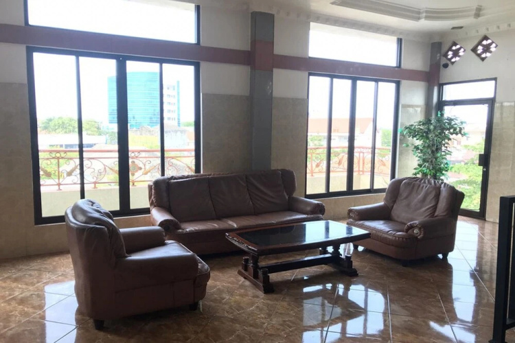 OYO 1918 Hotel Sera Indah