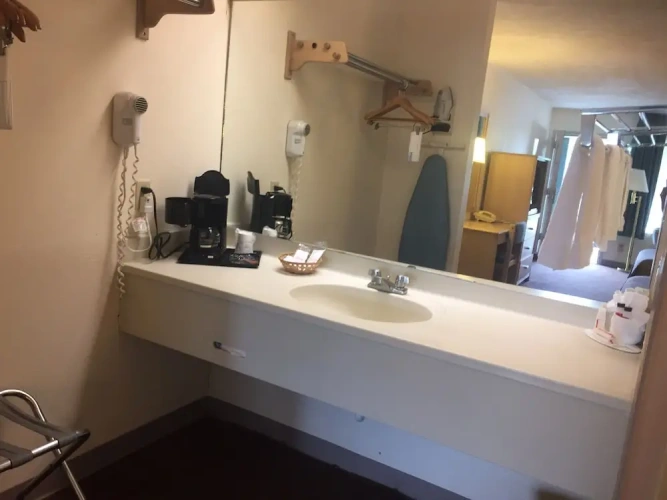 1 Bedroom Quadruple Suite