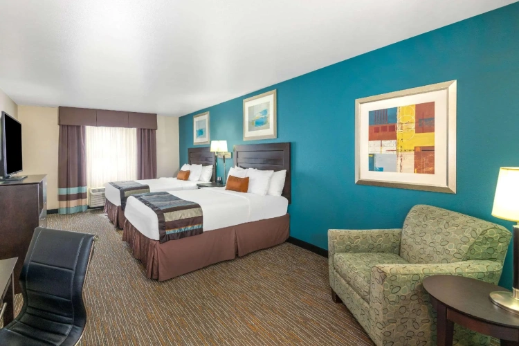 Standard Quadruple room