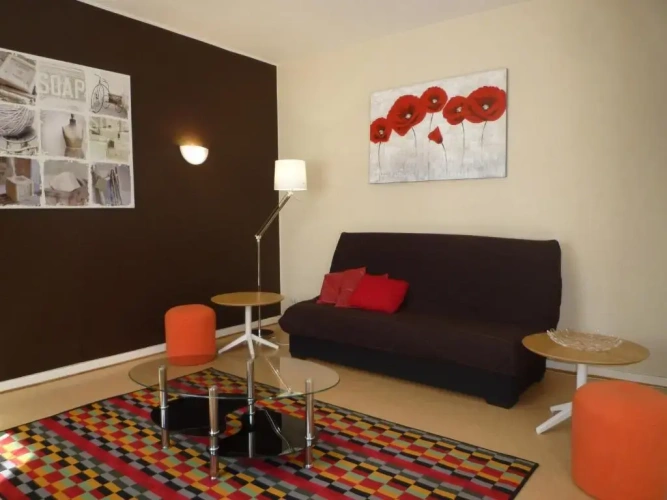 1 Bedroom Apartment
