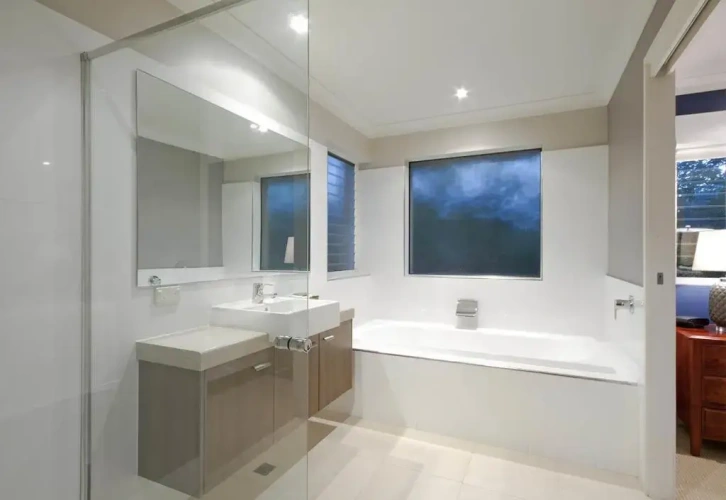 4 Bedrooms Cottage