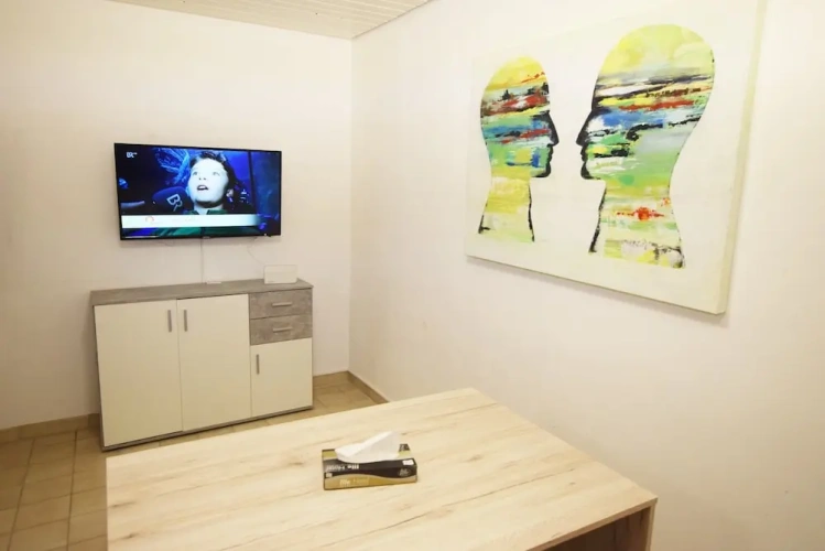 Quintuple Apartment