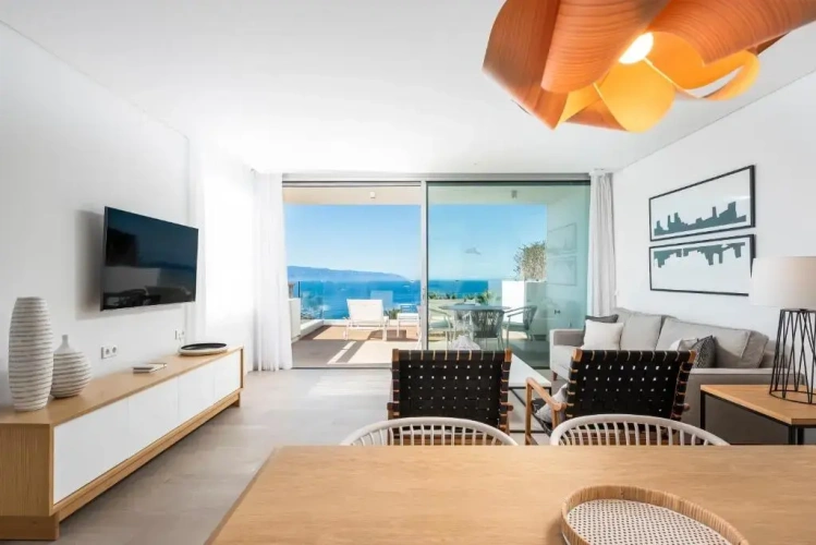 1 Bedroom Suite