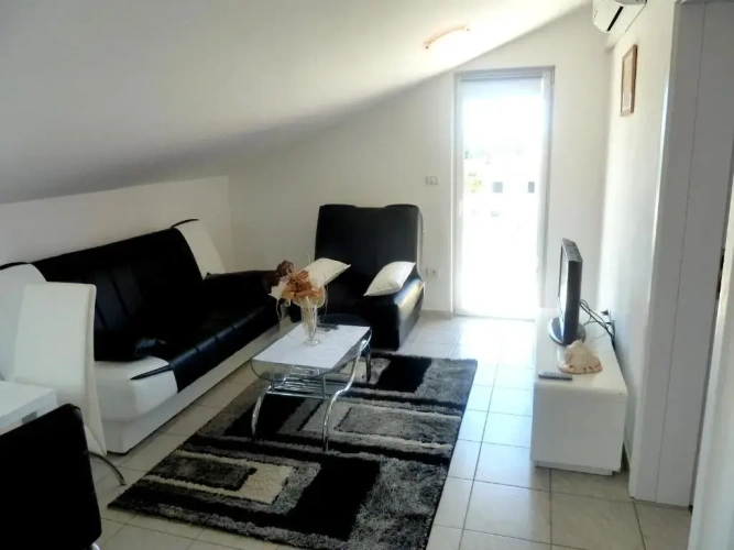 1 Bedroom Apartment with balcony