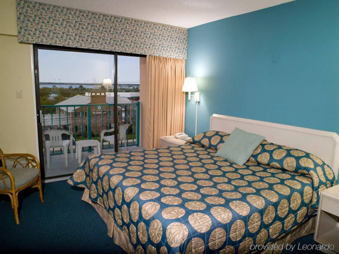 Cayman Suites Hotel