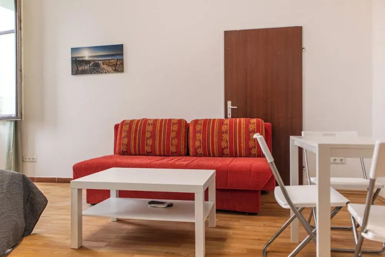 Modern 2BR Apartment Near Millennium