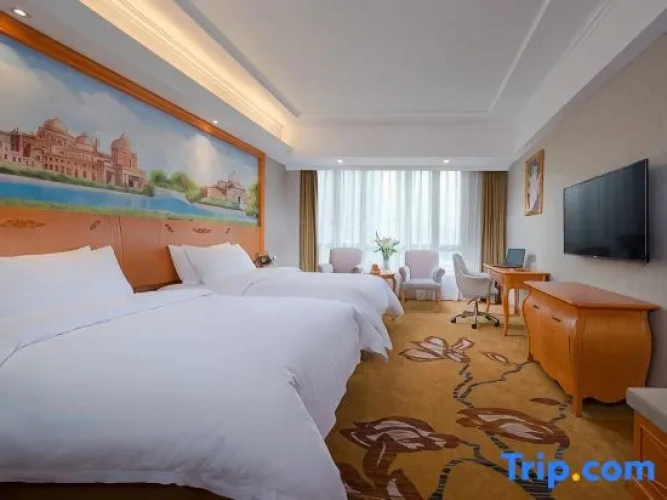 Deluxe Double room with view
