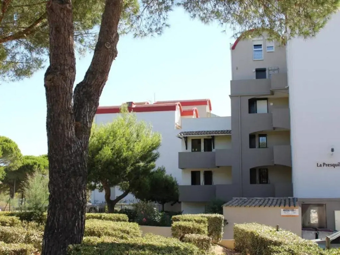 Appartement Gruissan, 2 pièces, 4 personnes - FR-1-229-104