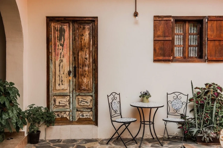 Standard Double room with courtyard view
