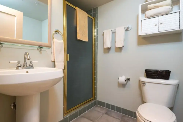 Deluxe Double Suite