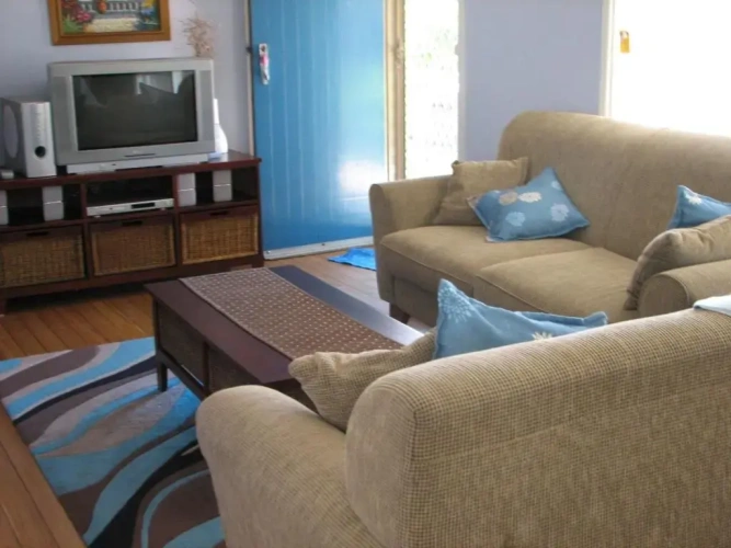 3 Bedrooms Cottage