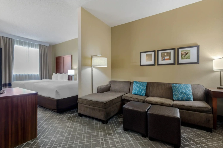 Quadruple Suite