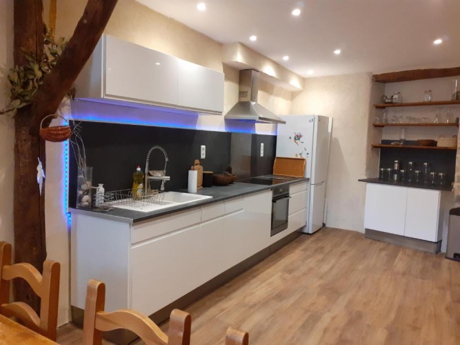 3 Bedrooms Cottage