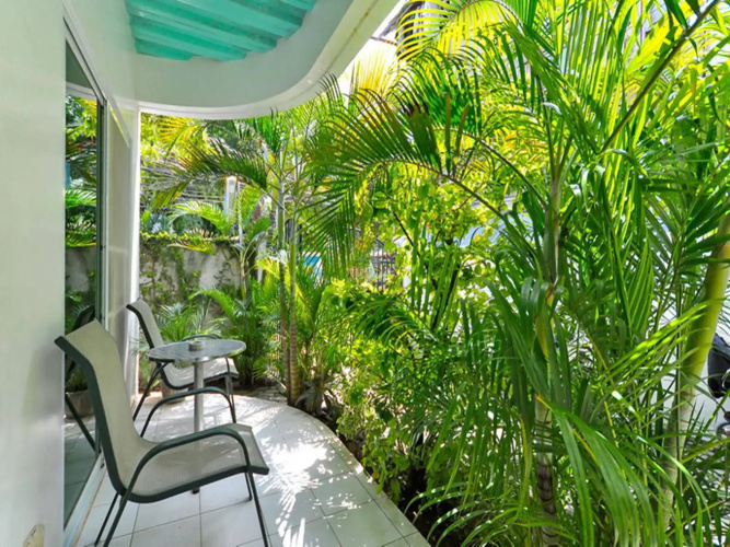 Roxon Apartments