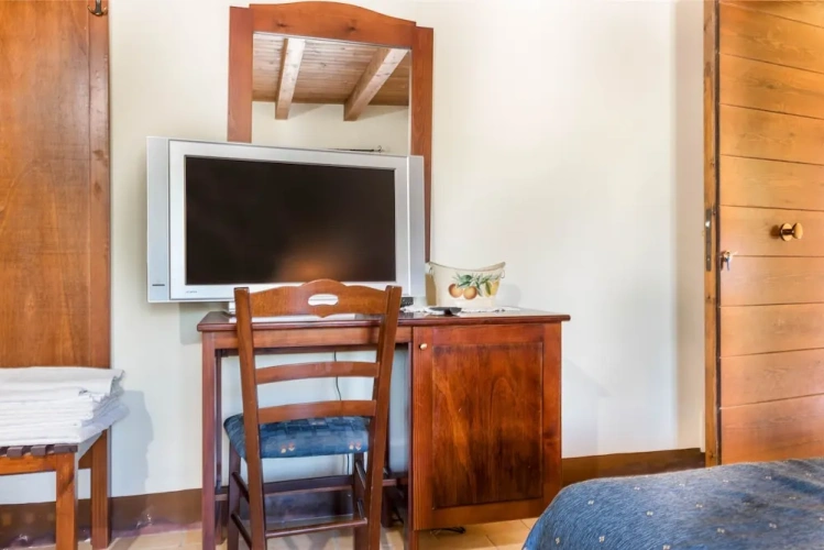 Standard Quadruple Family room
