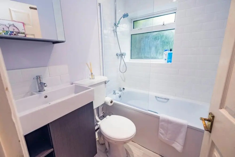 2 Bed Apartment In Central Brighton
