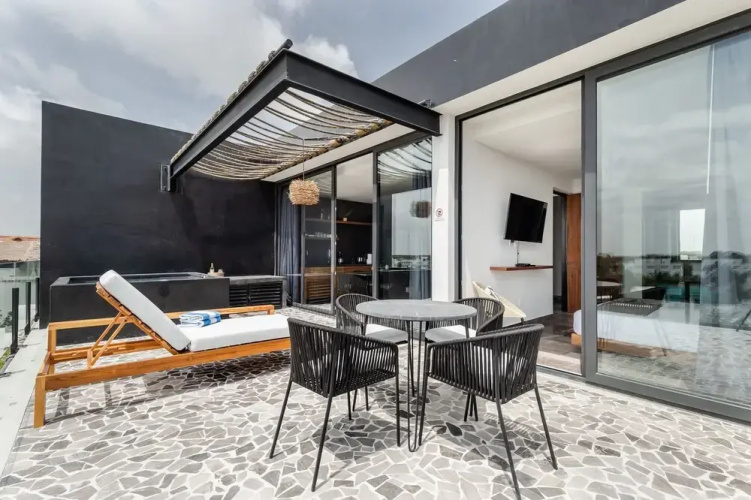 Luxury 1 Bedroom Penthouse by Iik Tulum