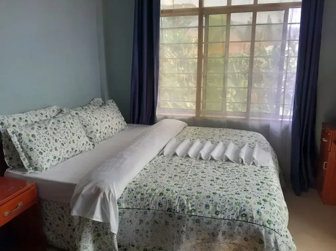 Highland Breeze Avacado Hotel