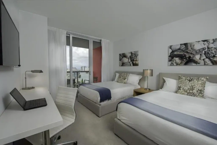 2 Bedrooms Suite