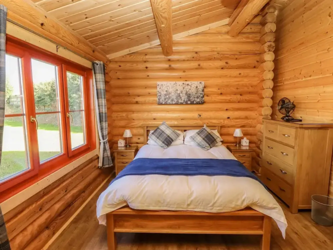 Pine Lodge